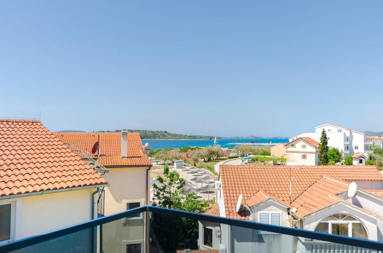 Apartments Villa Casia Srima Exteriör bild