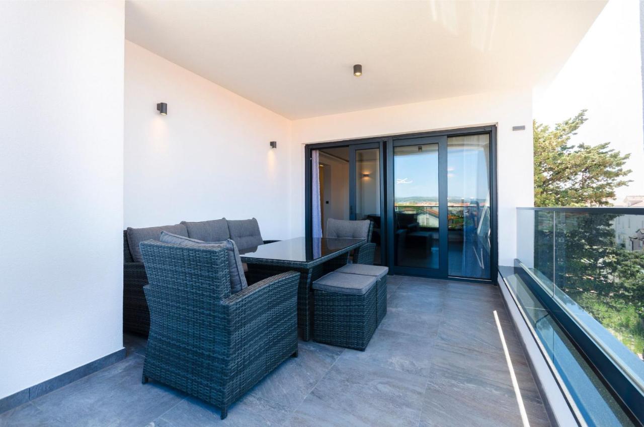Apartments Villa Casia Srima Exteriör bild