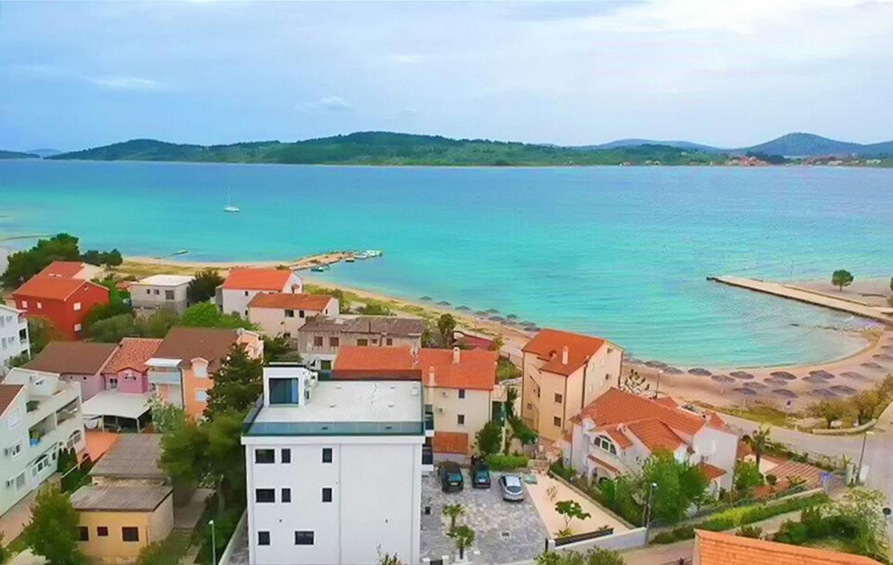 Apartments Villa Casia Srima Exteriör bild